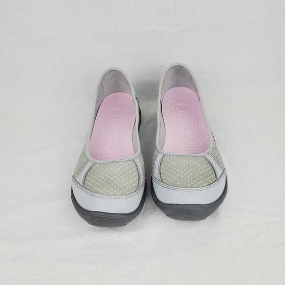 FIRM PRICE🔥Crocs grey shoes Size 9W - Picture 1 of 8